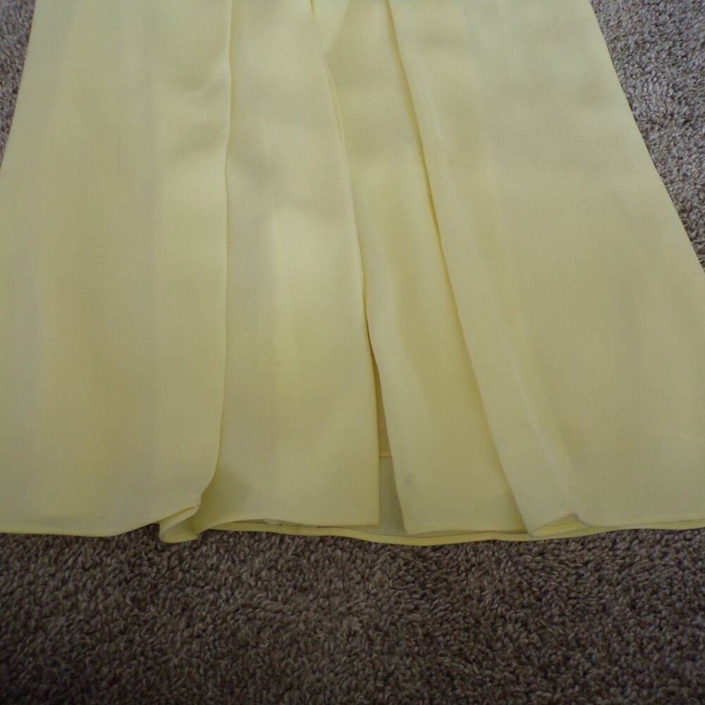 Gucci Italian Pastel  yellow silk blend Midi dress 40 - Picture 4 of 8